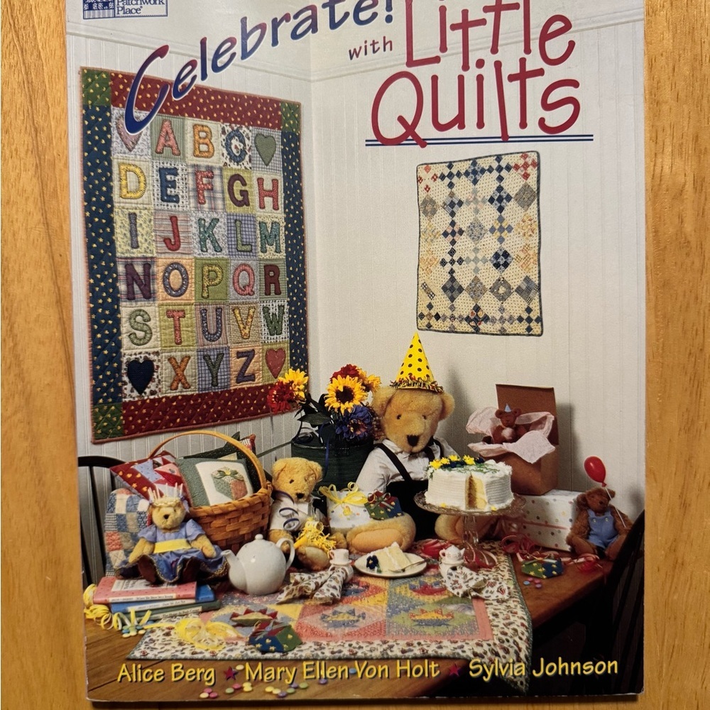 Celebrate with Little‎ Quilts 1995 Vintage Book